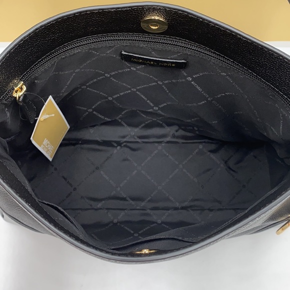 MICHAEL KORS BLACK NICOLE MD PEBBLE SHOULDER BAG - Picture 10 of 16